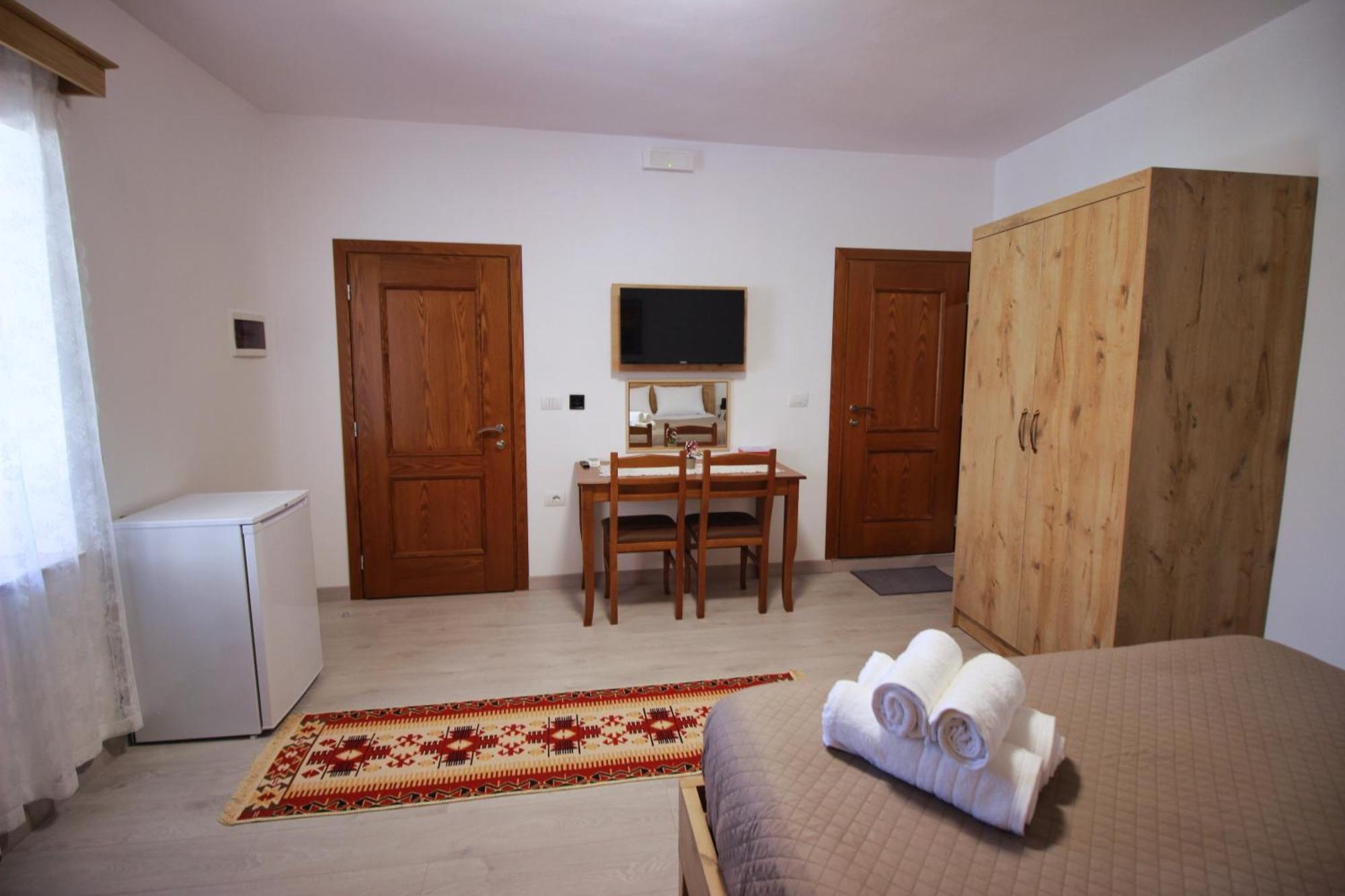 Emblematic House Apartment 4 Gjirokastër Eksteriør billede