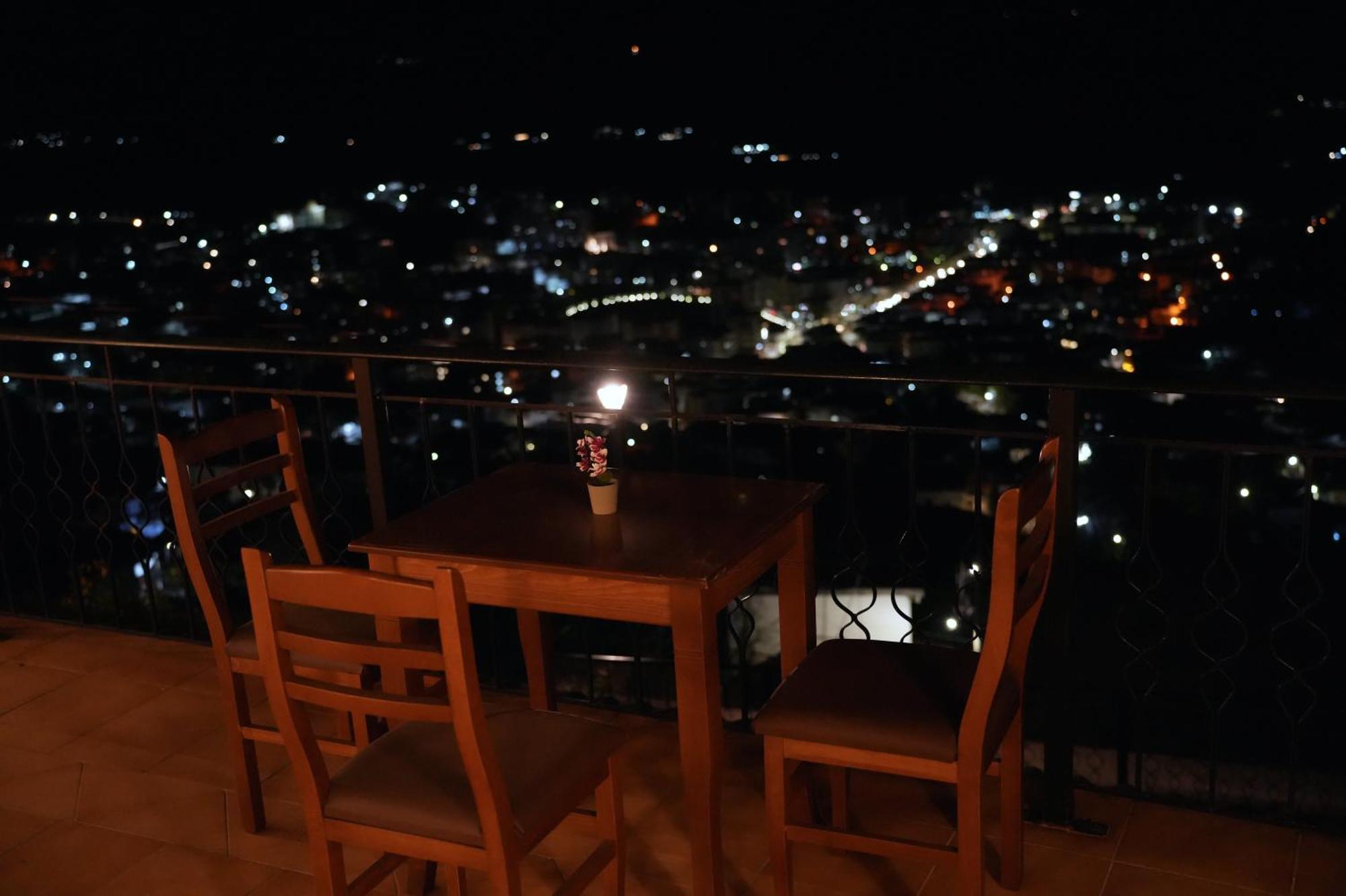 Emblematic House Apartment 4 Gjirokastër Eksteriør billede