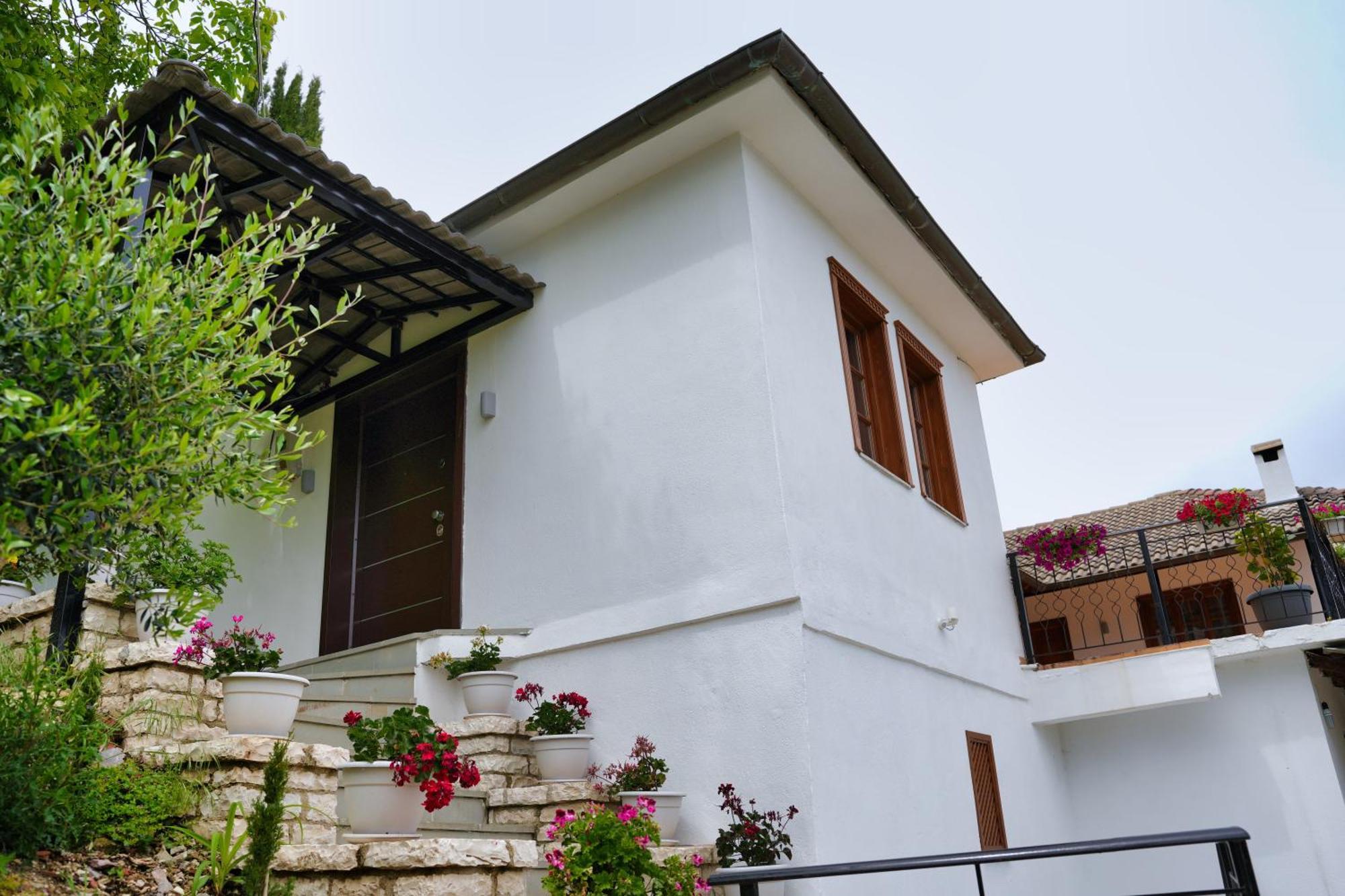 Emblematic House Apartment 4 Gjirokastër Eksteriør billede
